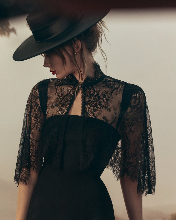 Scandale Inspiration Divine Lace Shawl - Sugar Cookies Lingerie