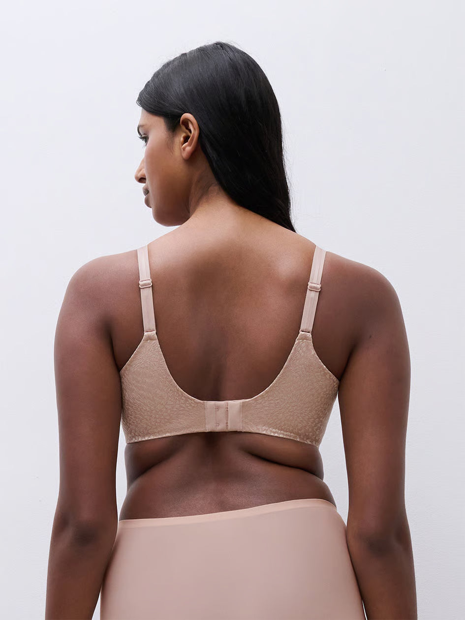 Chantelle C Magique Seamless Unlined Minimizer